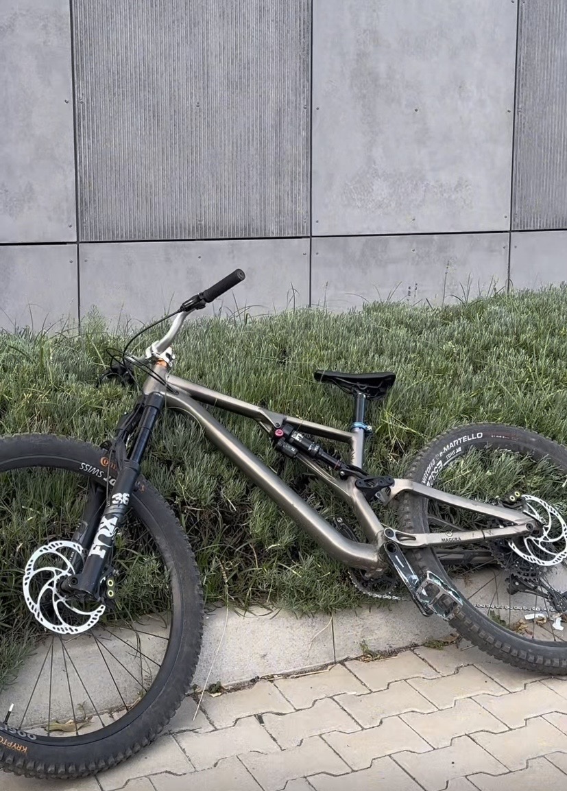 Bike view 6