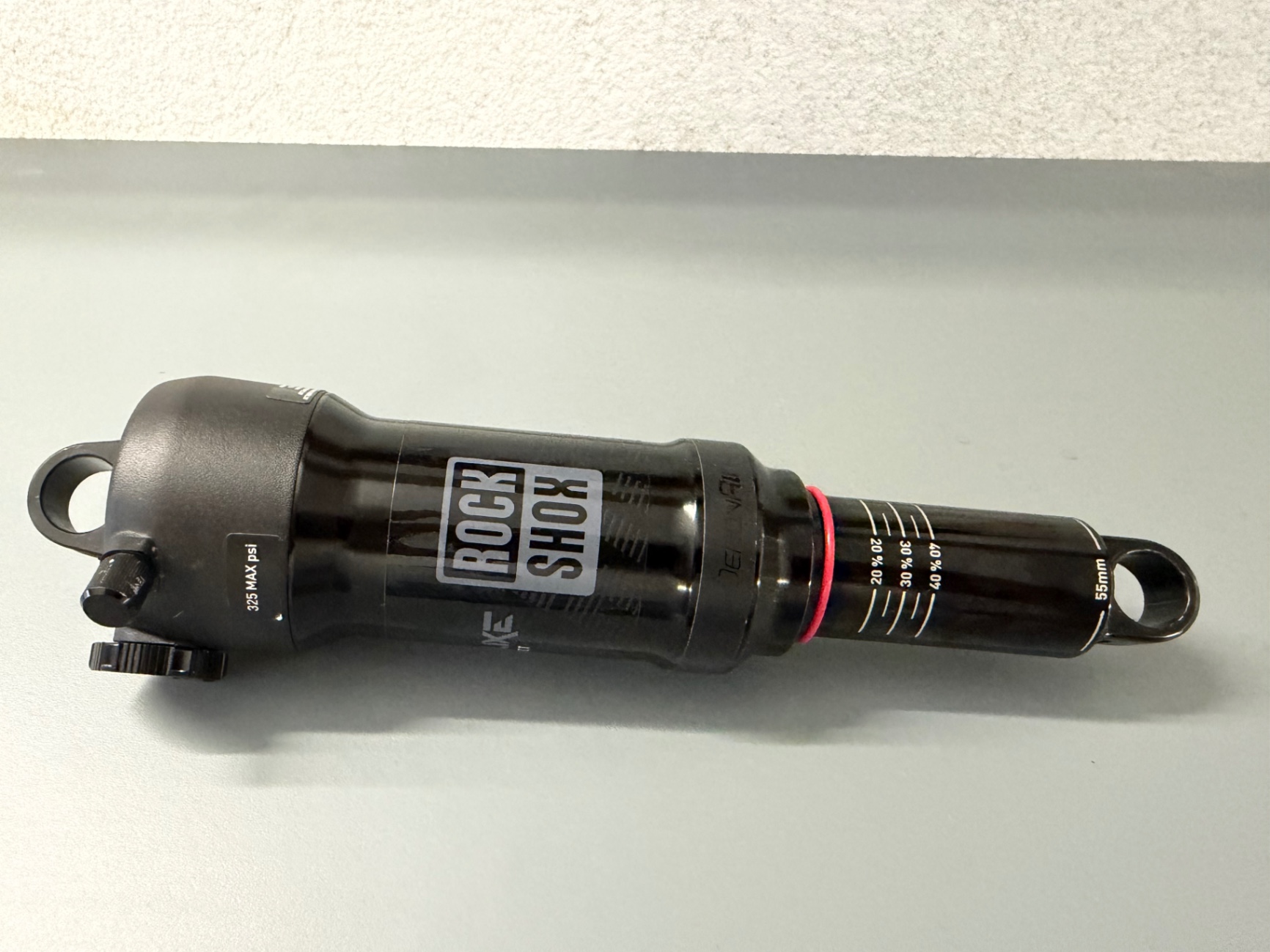 RockShox Delux Select 210x55 view 5