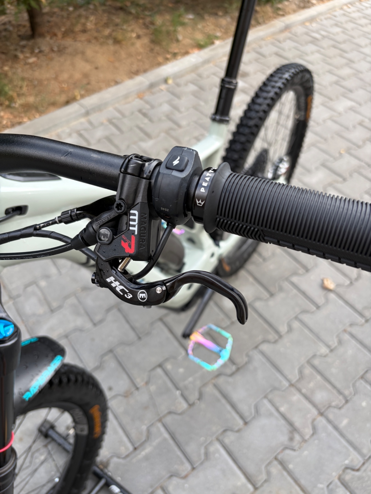 Bike view 3