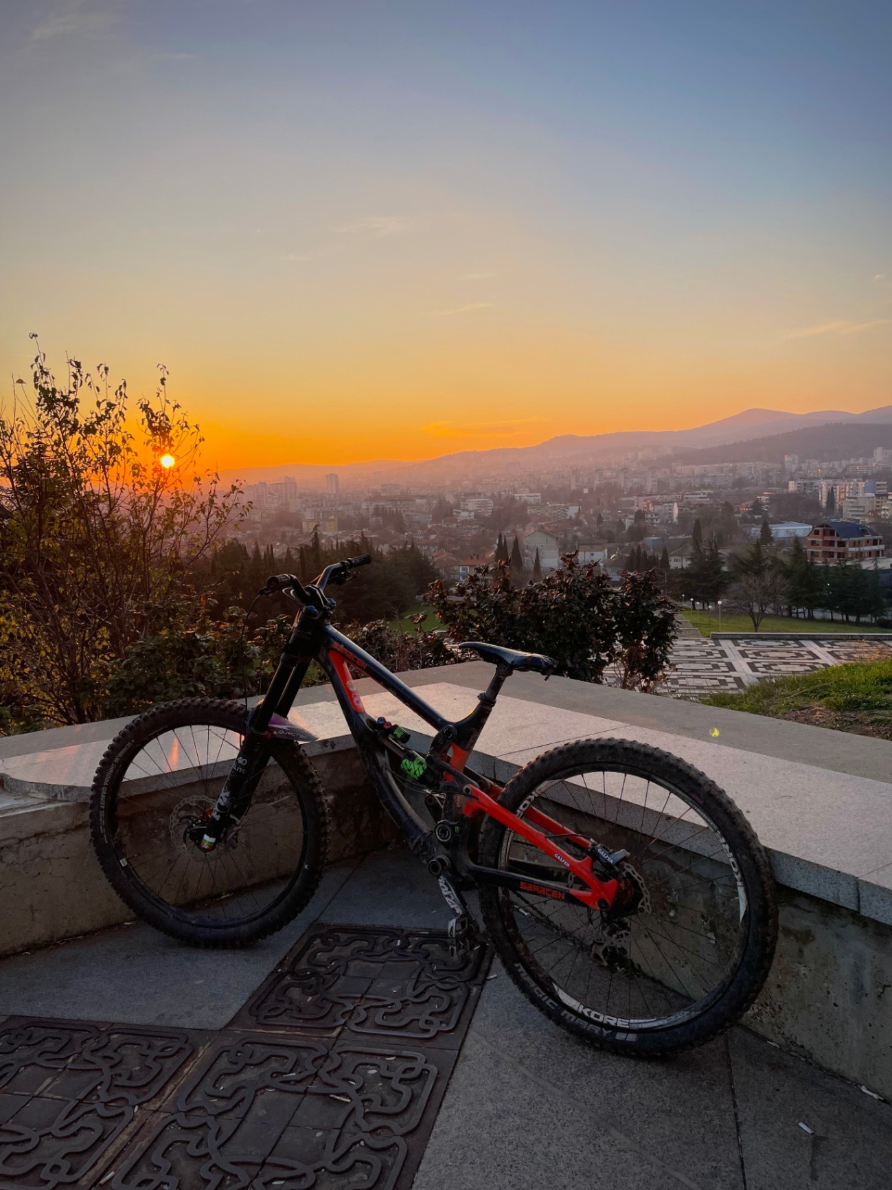 Saracen Myst X view 3