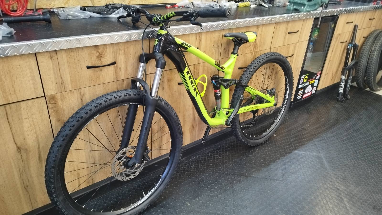 Trek Remedy 7
