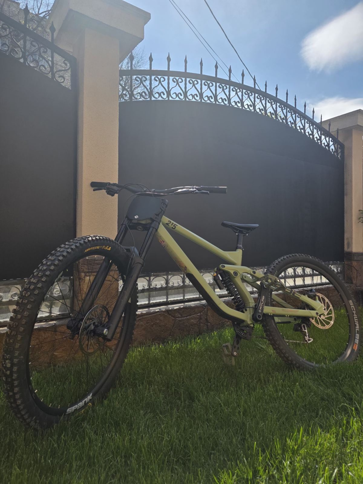 Cube 215 race