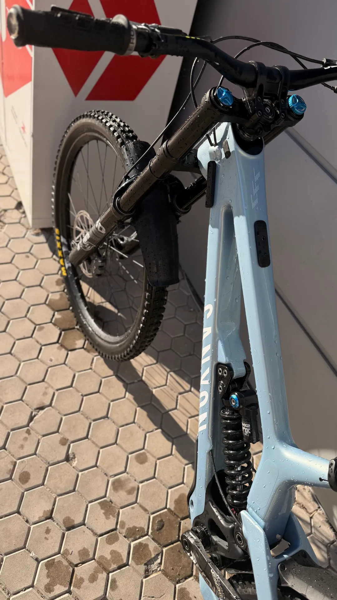Canyon Sender CFR view 7