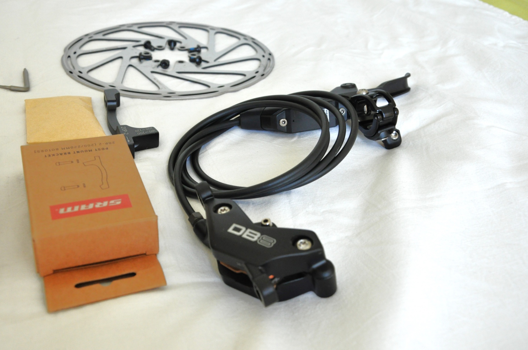 Sram DB8 Stealth view 4
