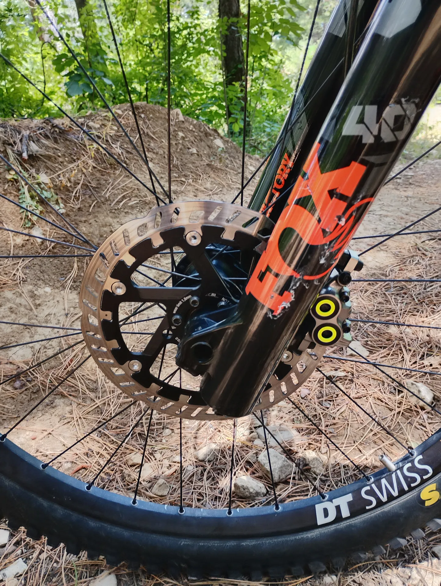 YT Industries Tups base view 5