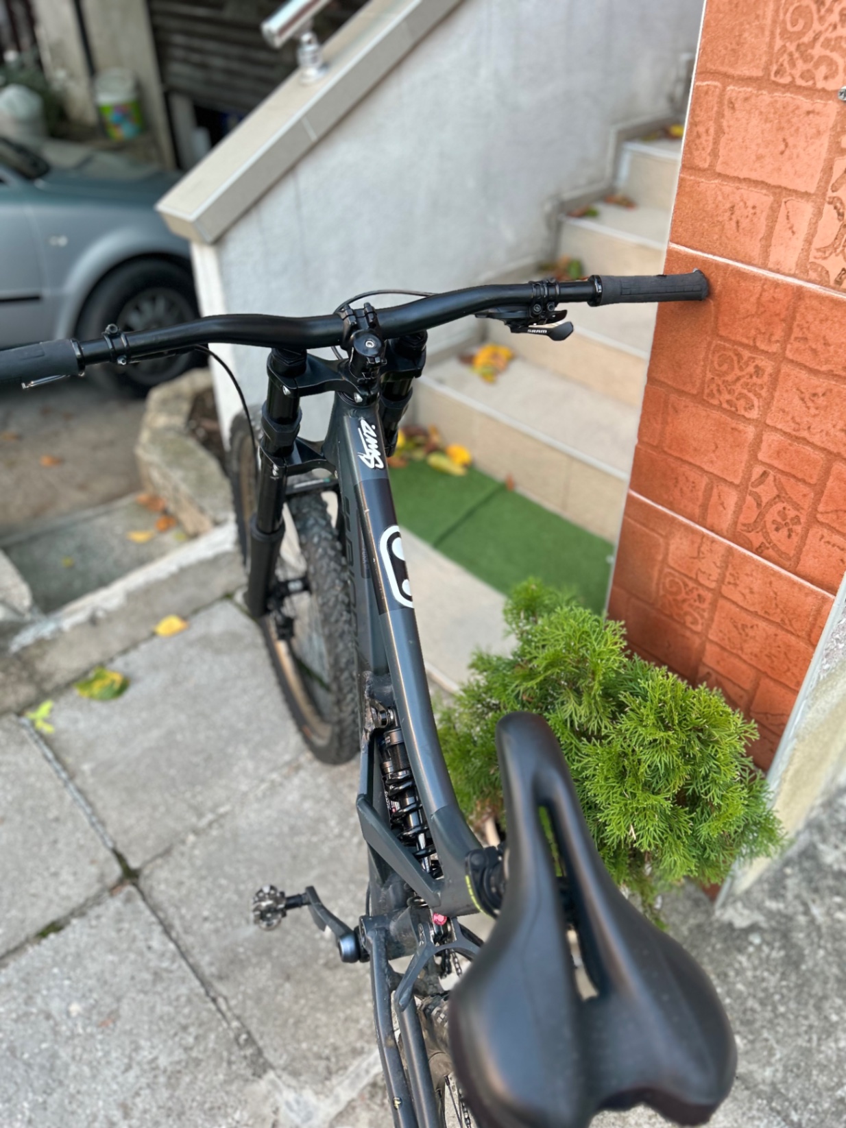Bike view 3