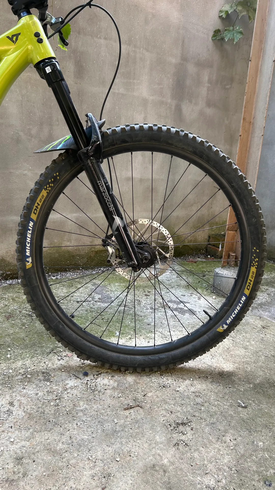 YT Industries Capra AL Base view 7