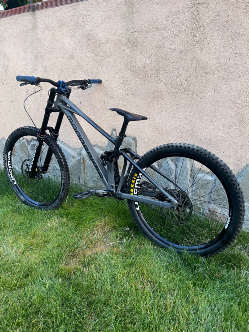 Mondraker Summum R view 5