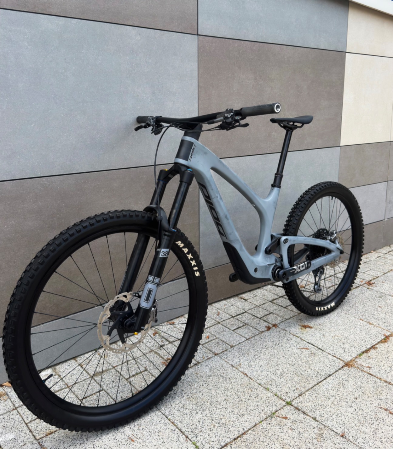 Bold  Unplugged Ultimate Öhlins Edition X01 AXS view 6