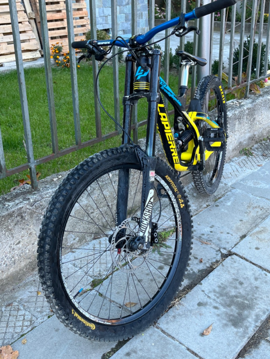 Lapierre Dh 727