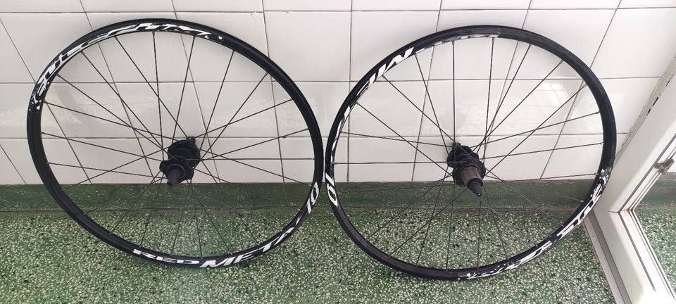 Fulcrum Red Metal 10 26"