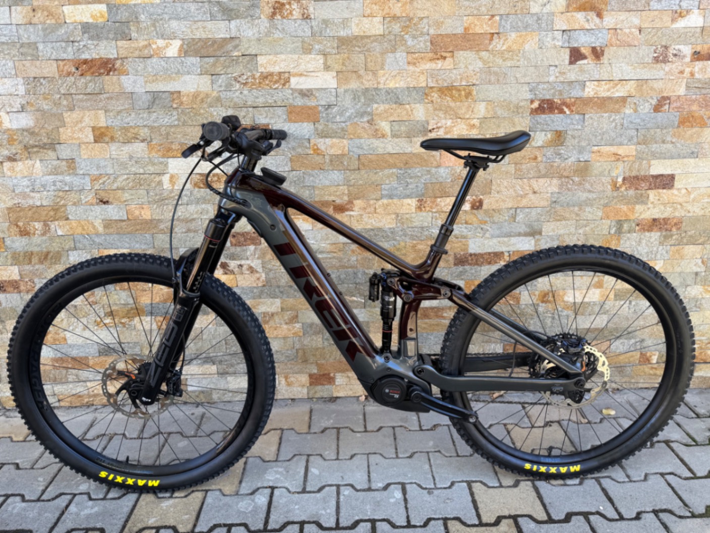 Trek Rail 9.8 XT