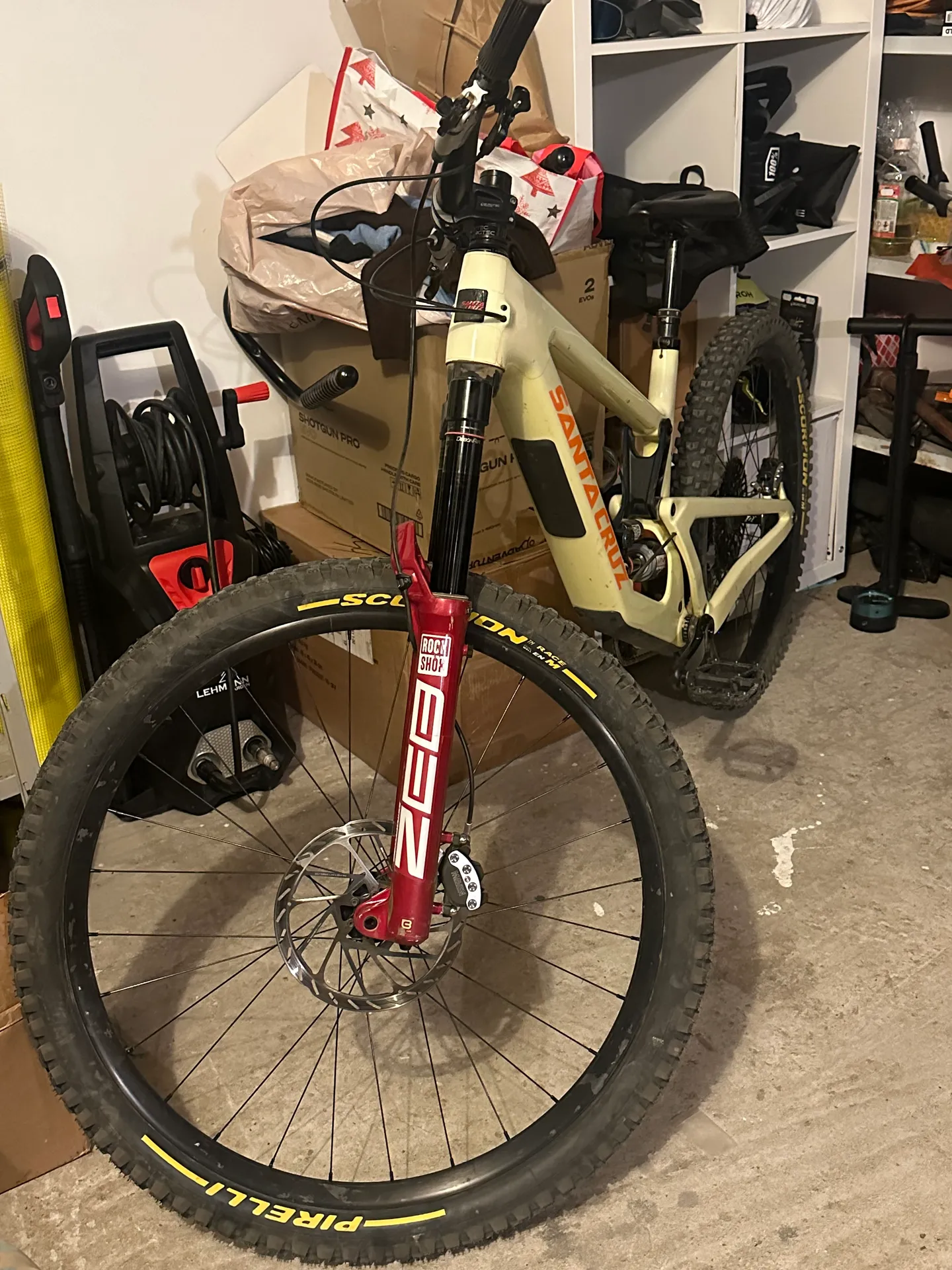 RockShox Zeb Ultimate view 2