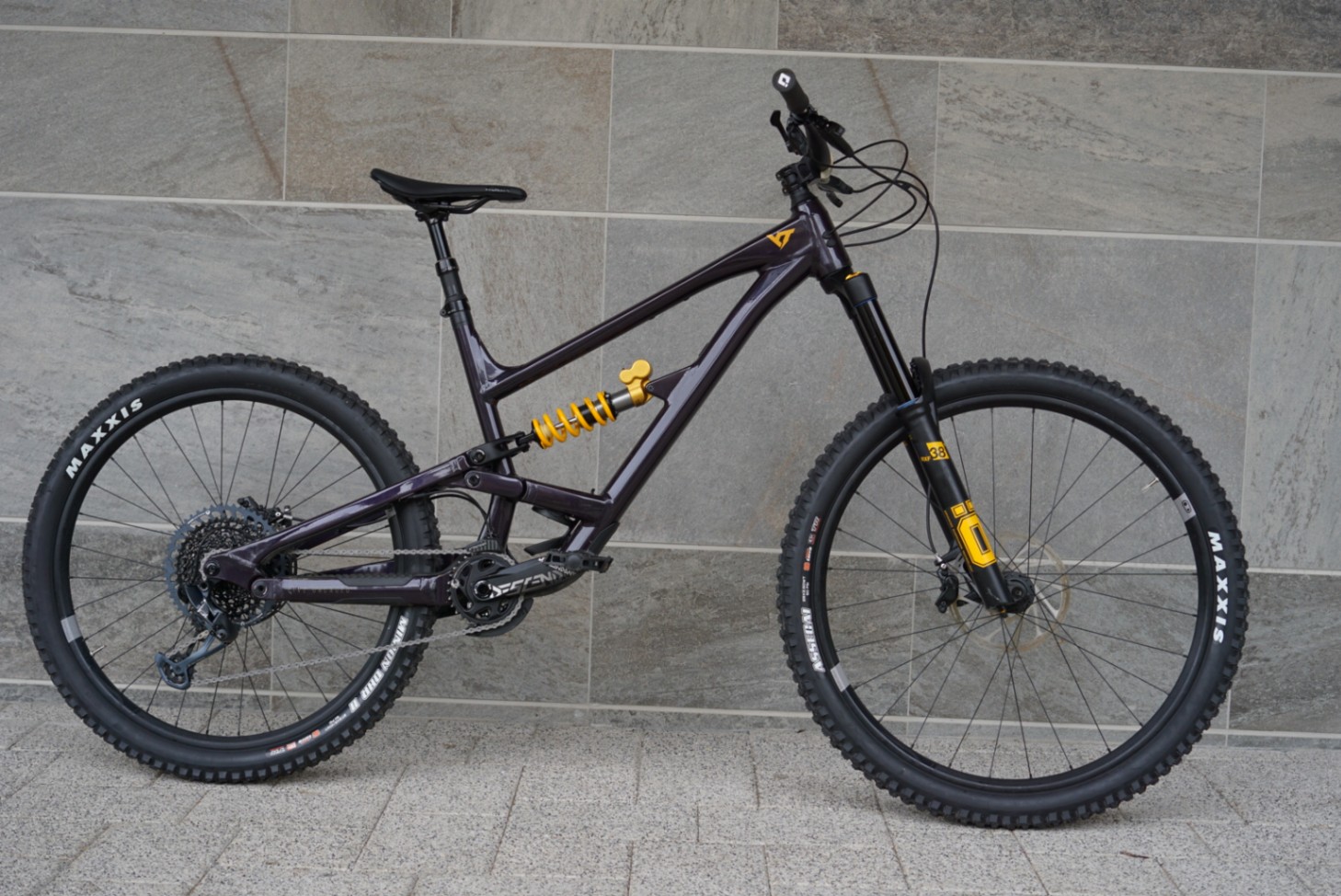 YT Industries Capra Uncaged 9 
