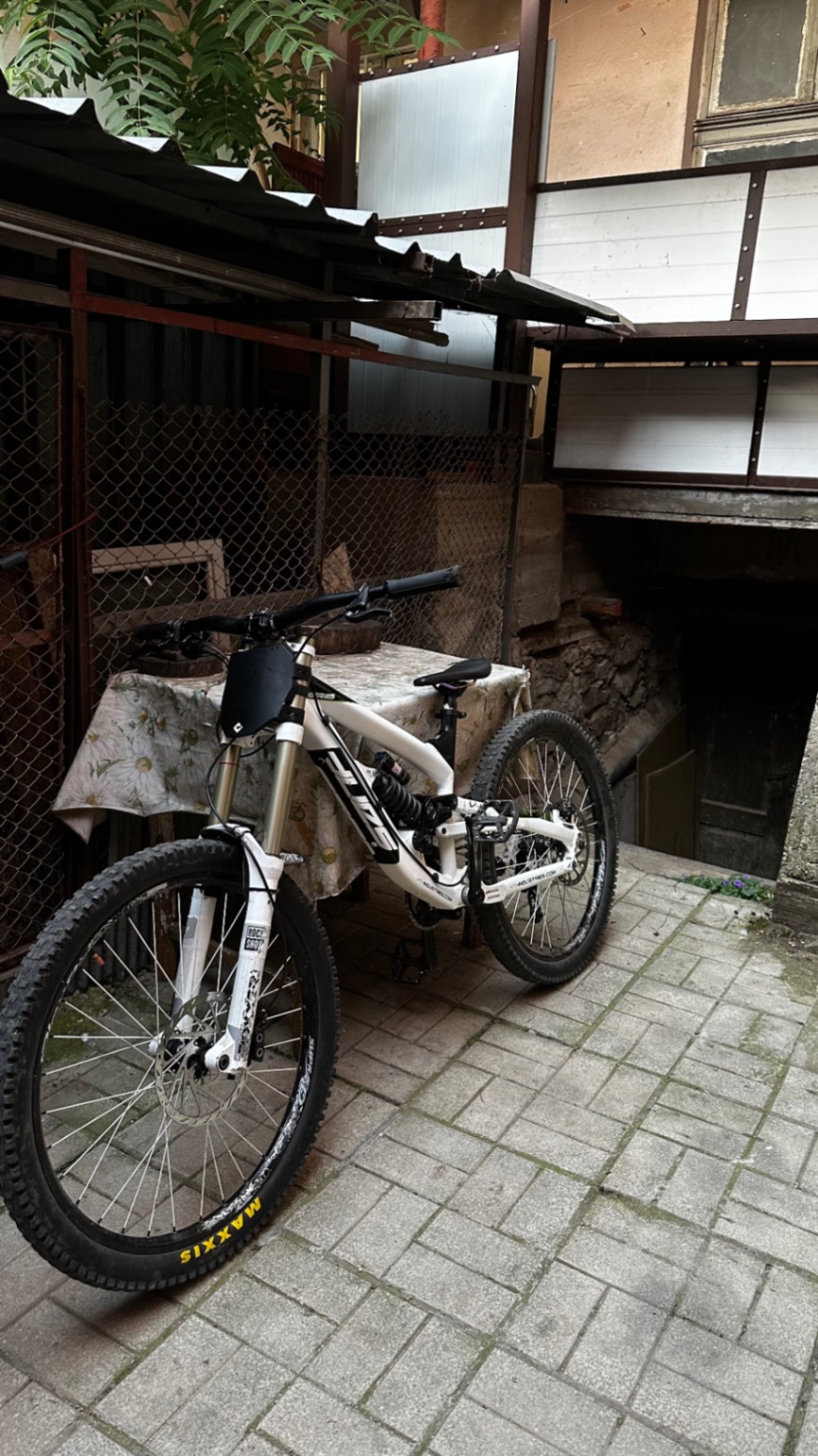 Bike view 3