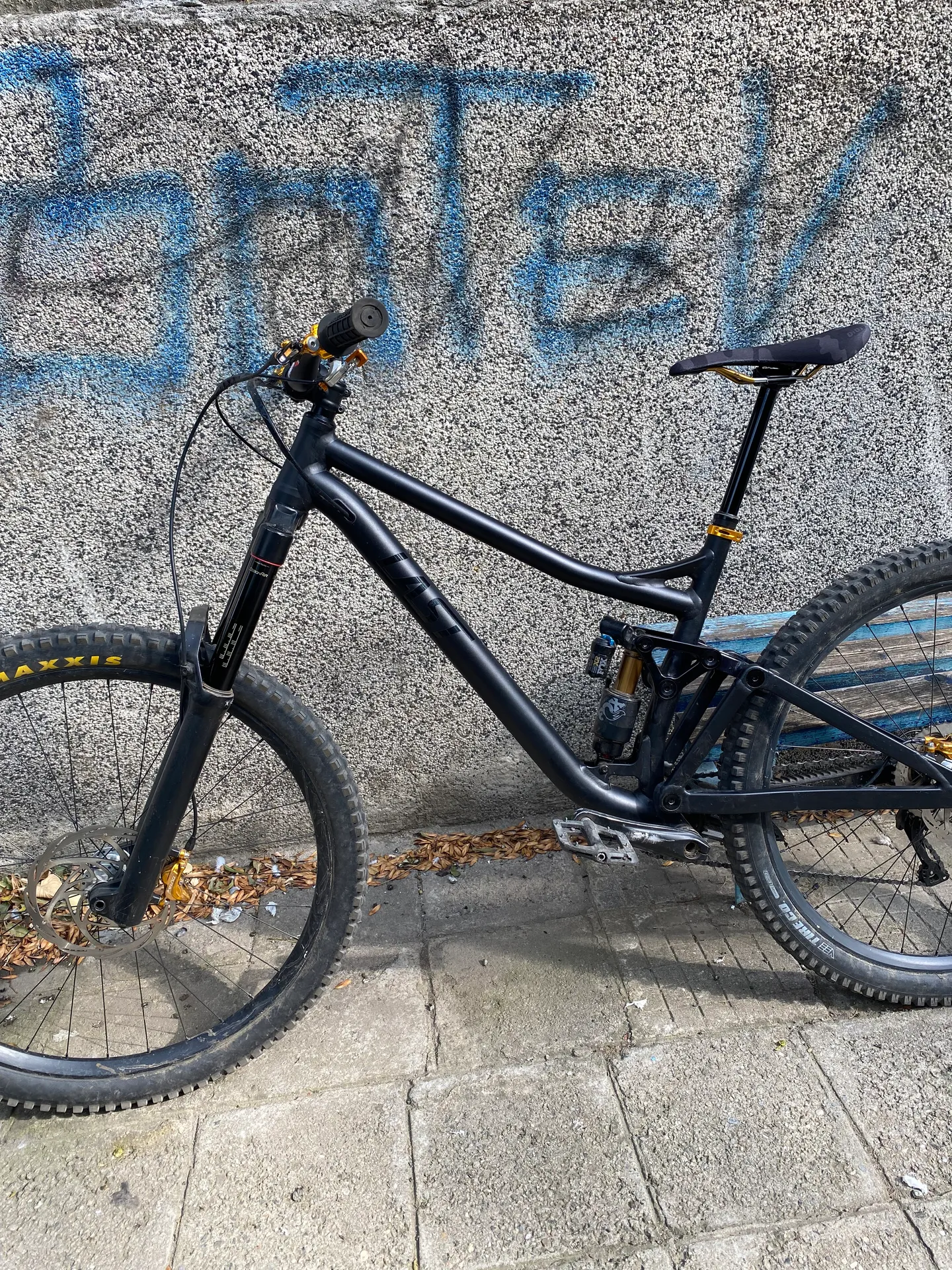 Last Coal v03 | Nameri.Bike