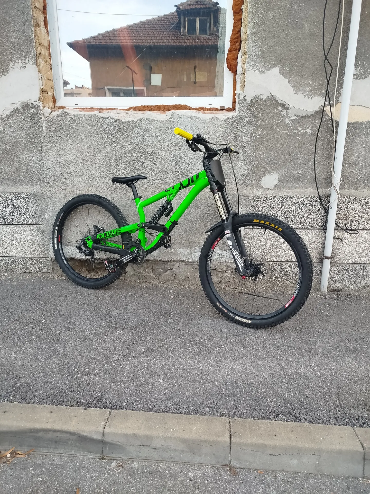 Scott Voltage fr 720 view 2