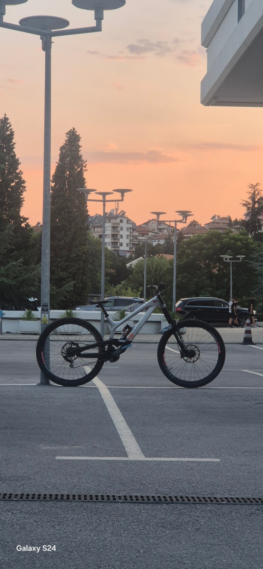 YT Industries Tues Pro