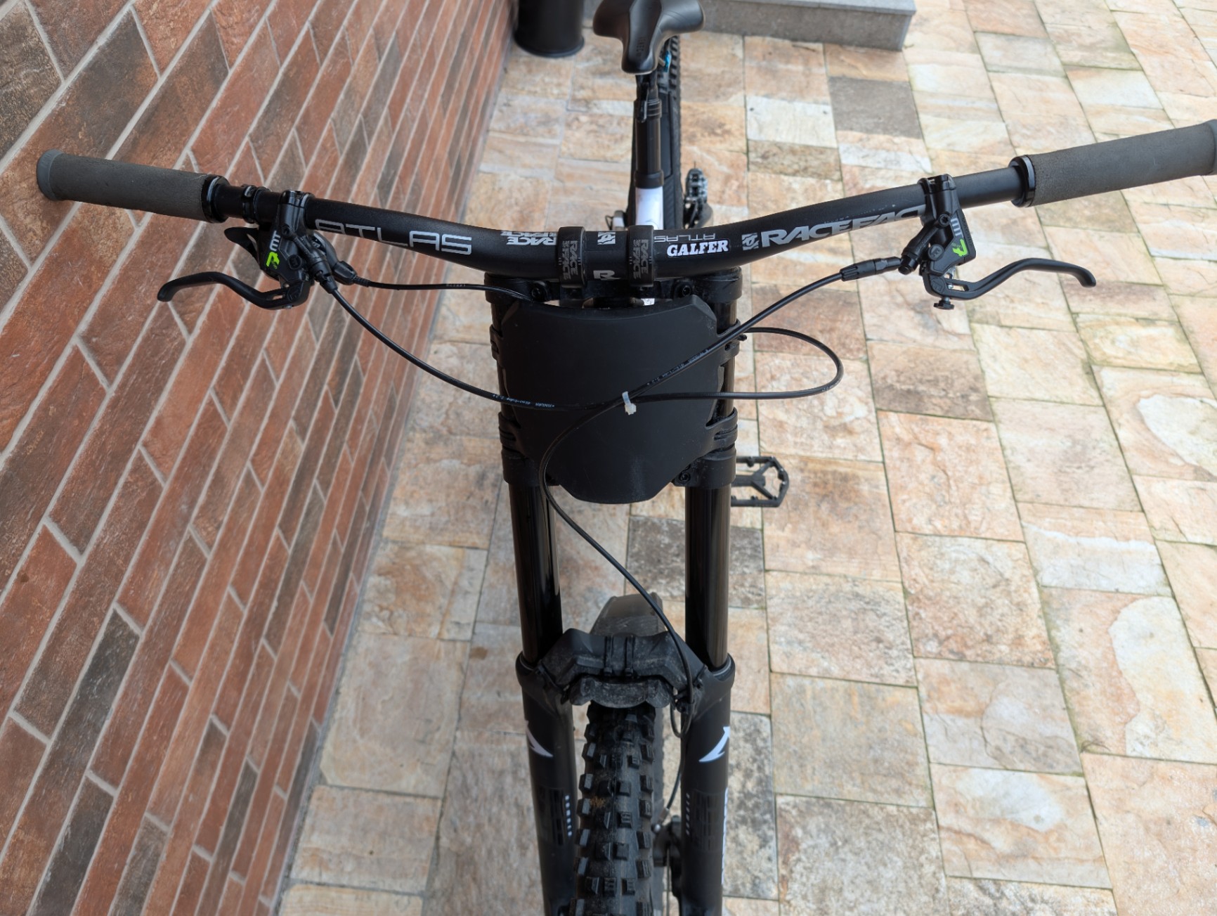 Cube Two15 Race view 7