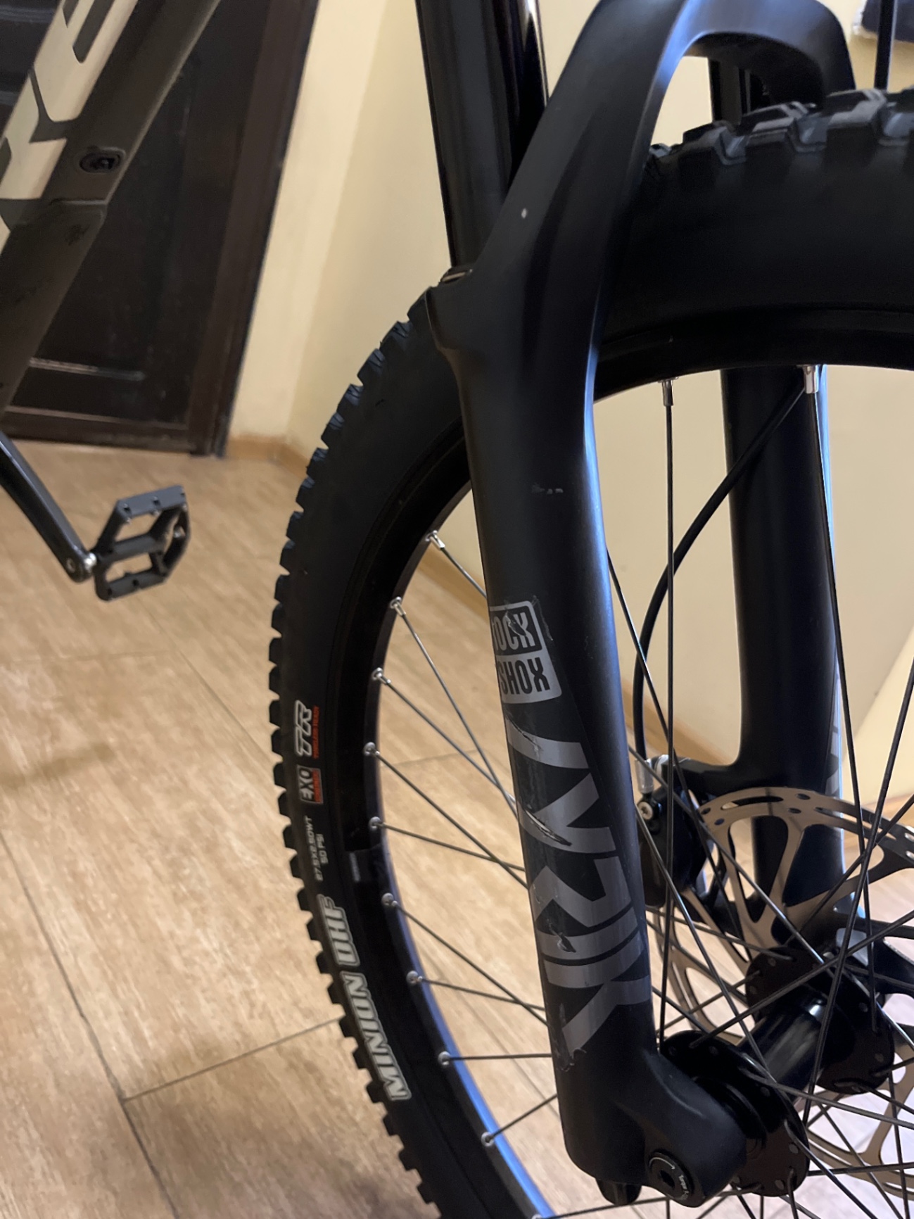 RockShox Lyrik view 7