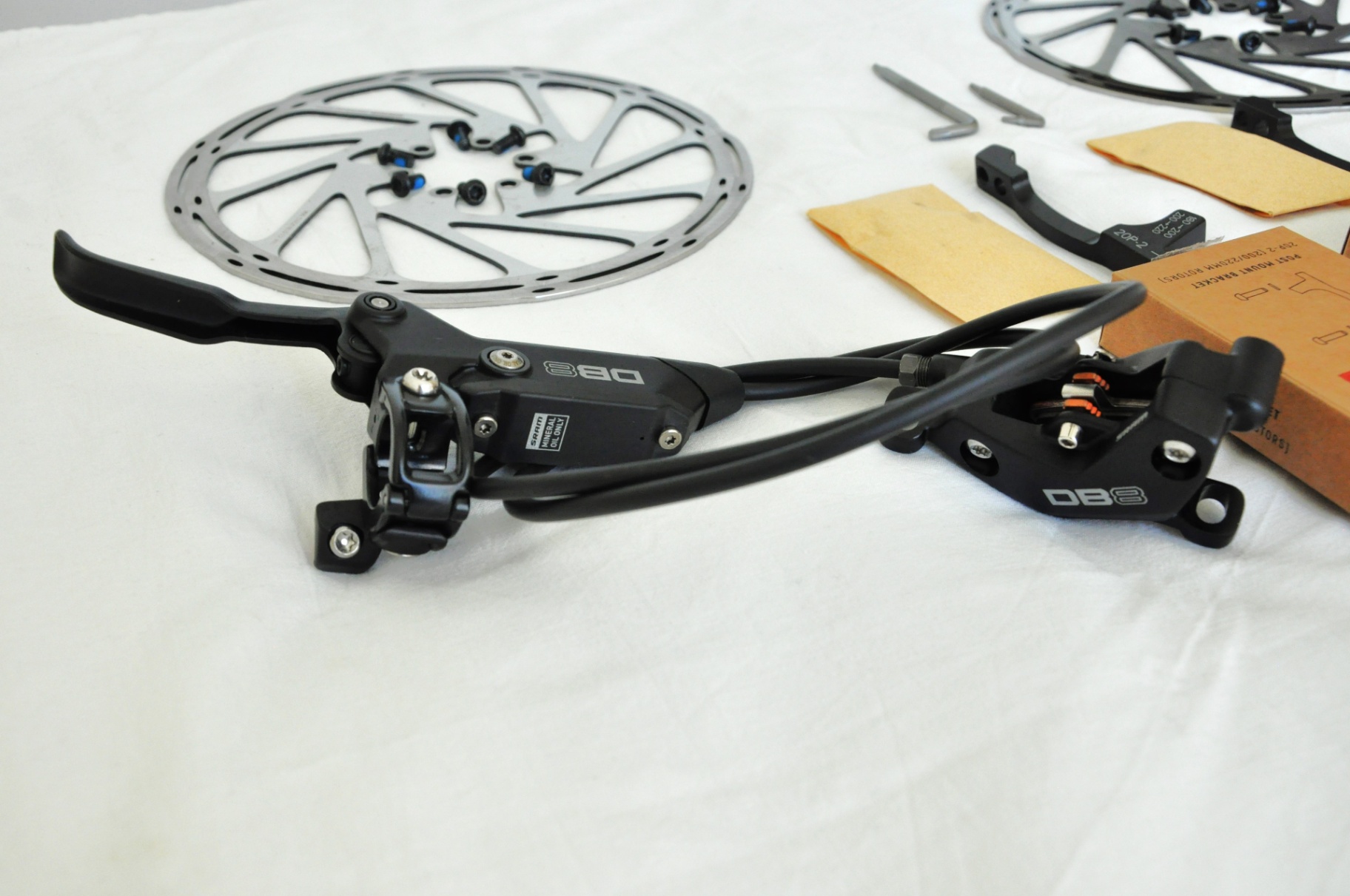 Sram DB8 Stealth view 3