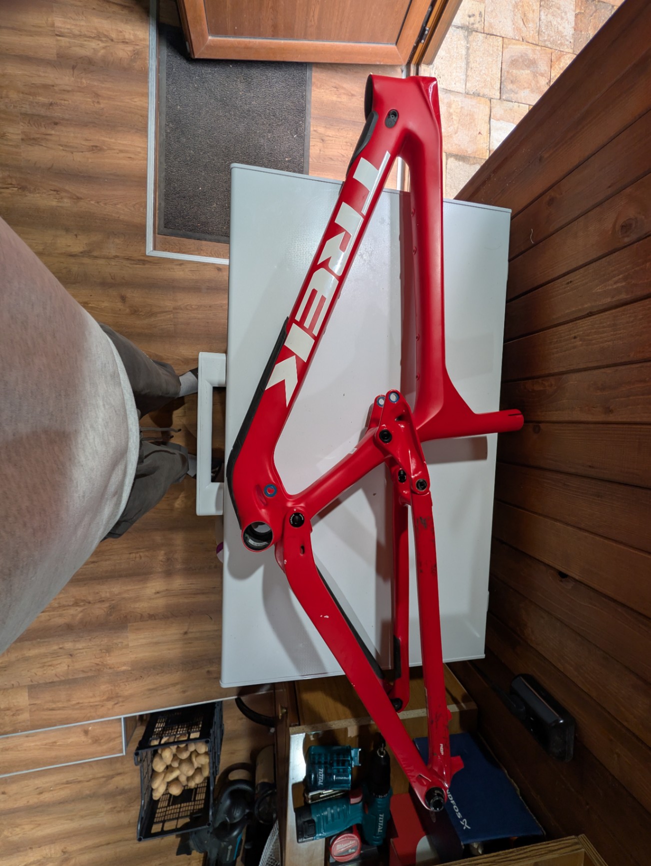 Trek Slash view 2
