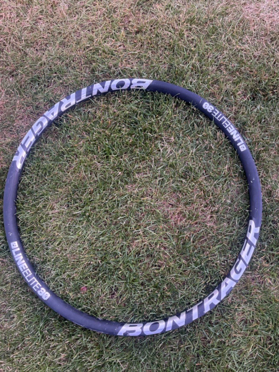 Bontrager LineElite30 view 2