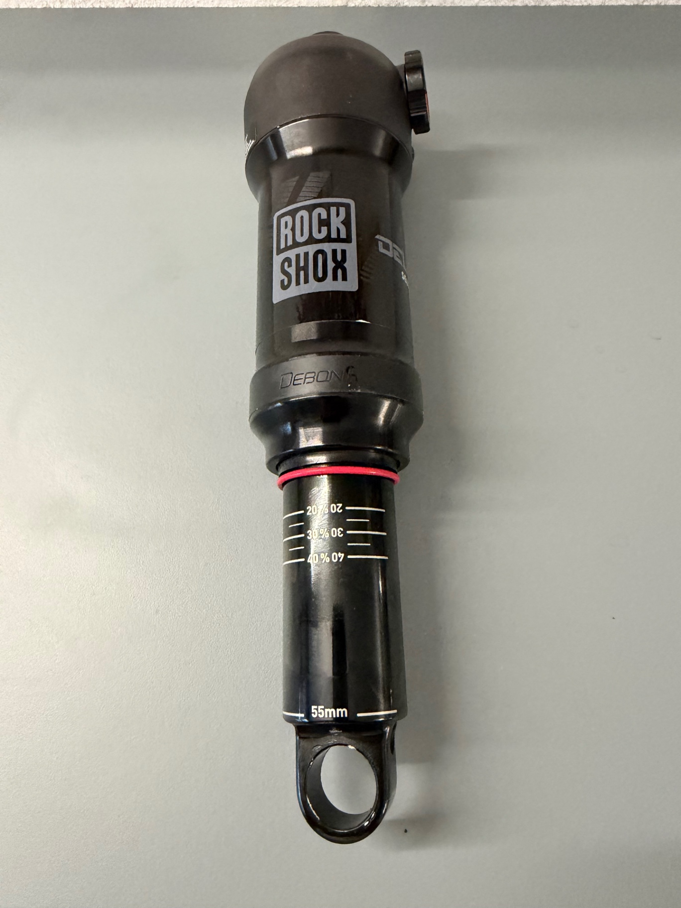 RockShox Delux Select 210x55 view 3