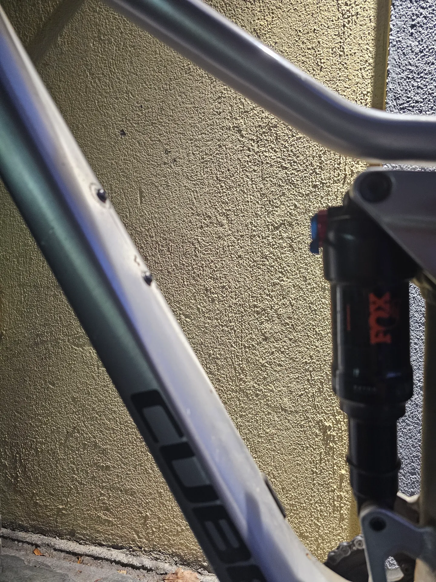 Cube Stereo one22 race view 7
