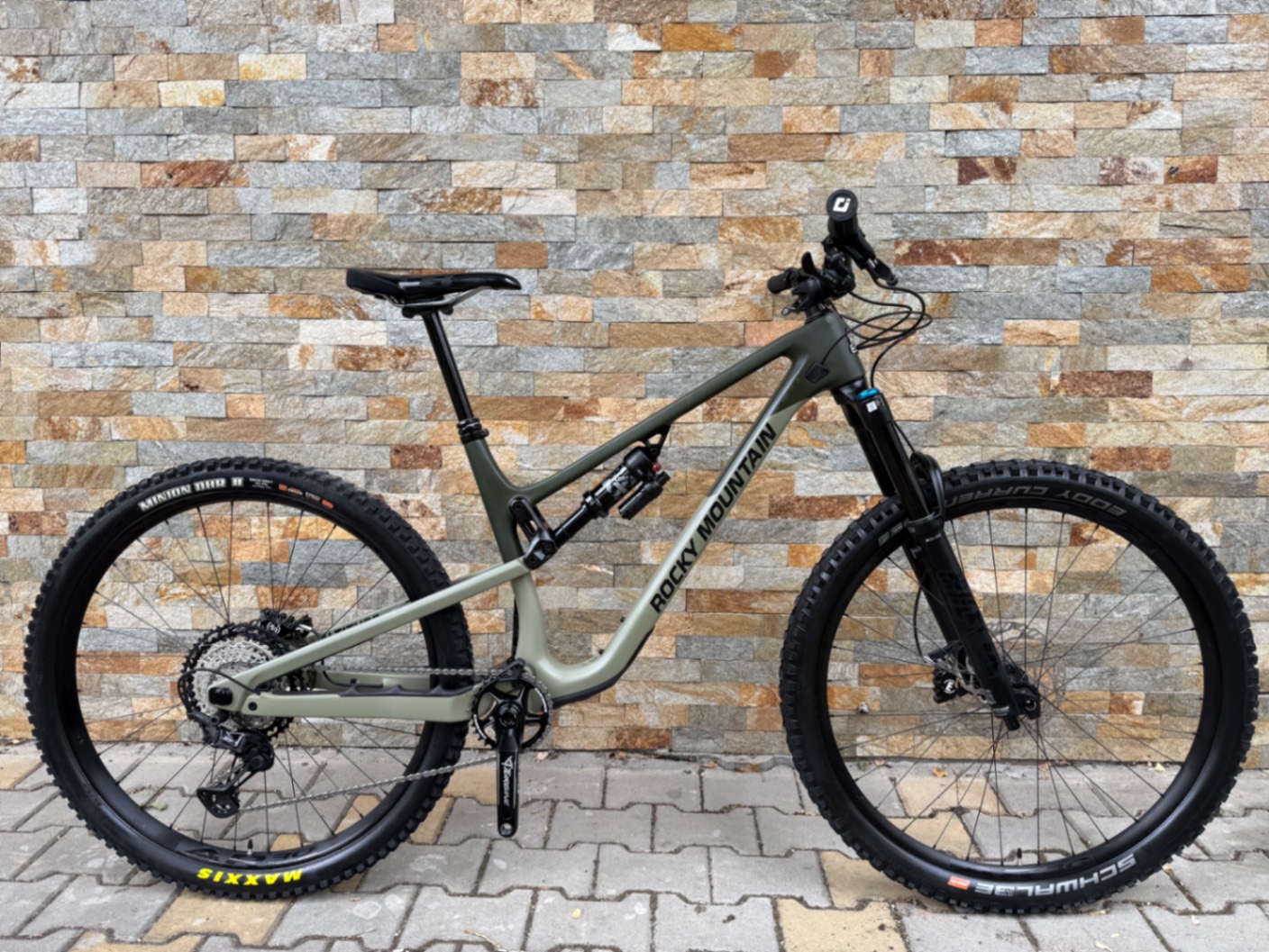 Rocky Mountain Altitude Carbon 50