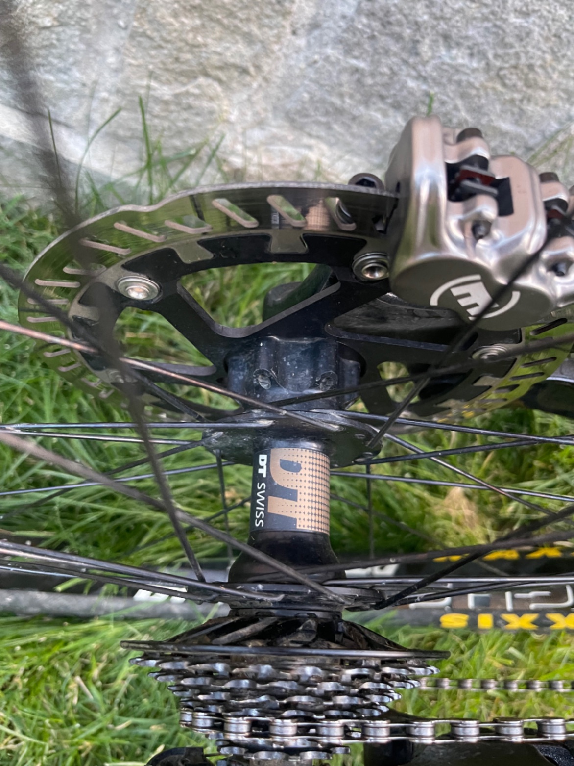 YT Industries Tues CF Pro view 4