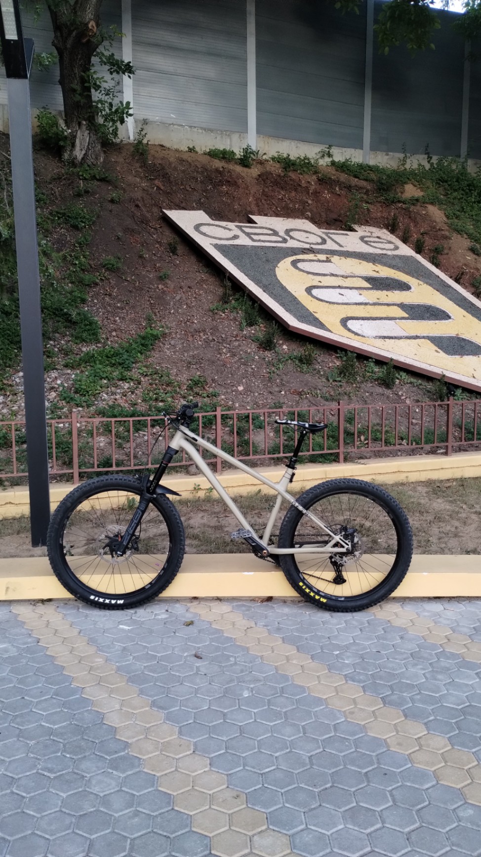 Bike view 3