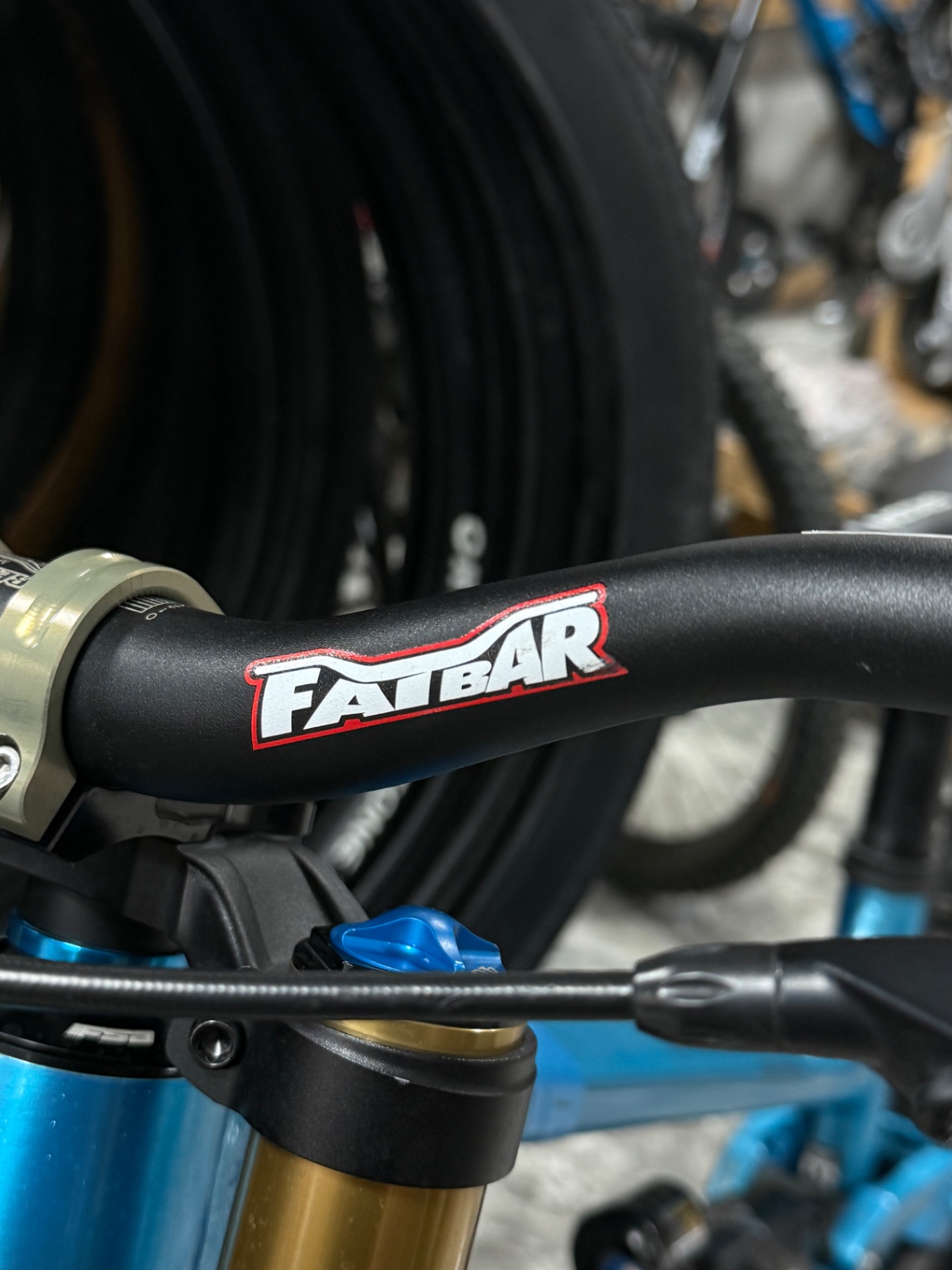 Renthal Fatbar view 3