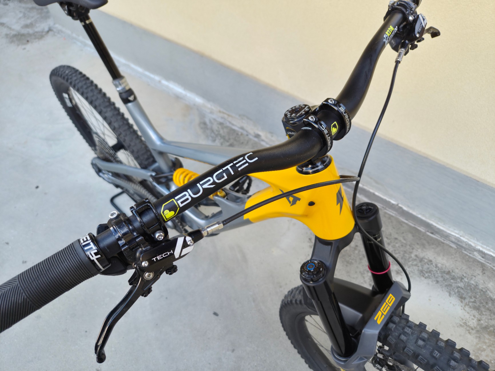Bike view 6