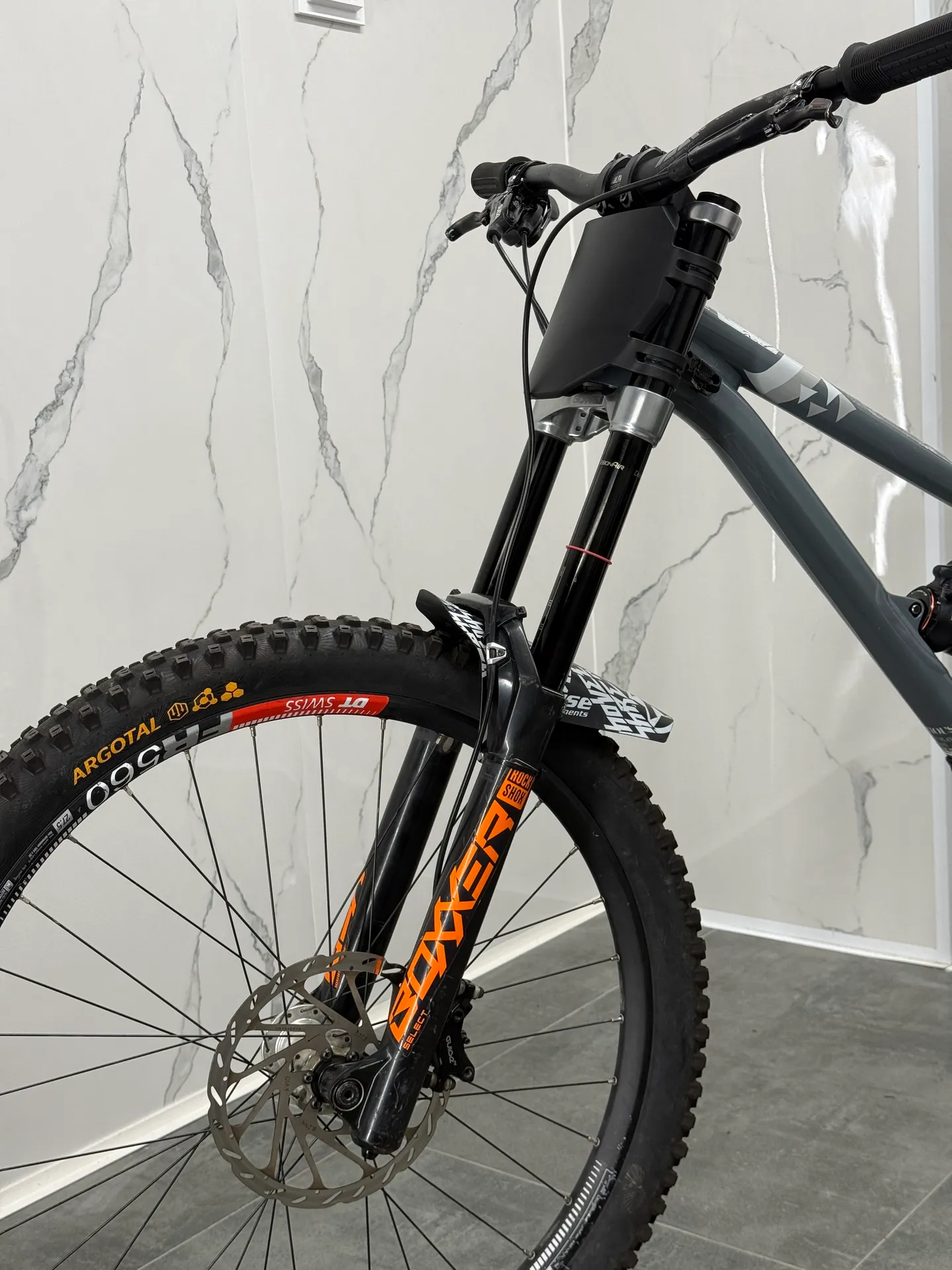 Commencal Furious Essential view 5