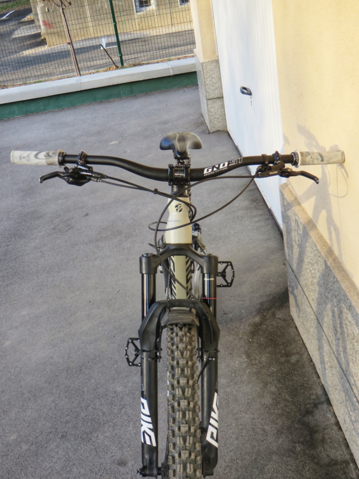 Bike view 7