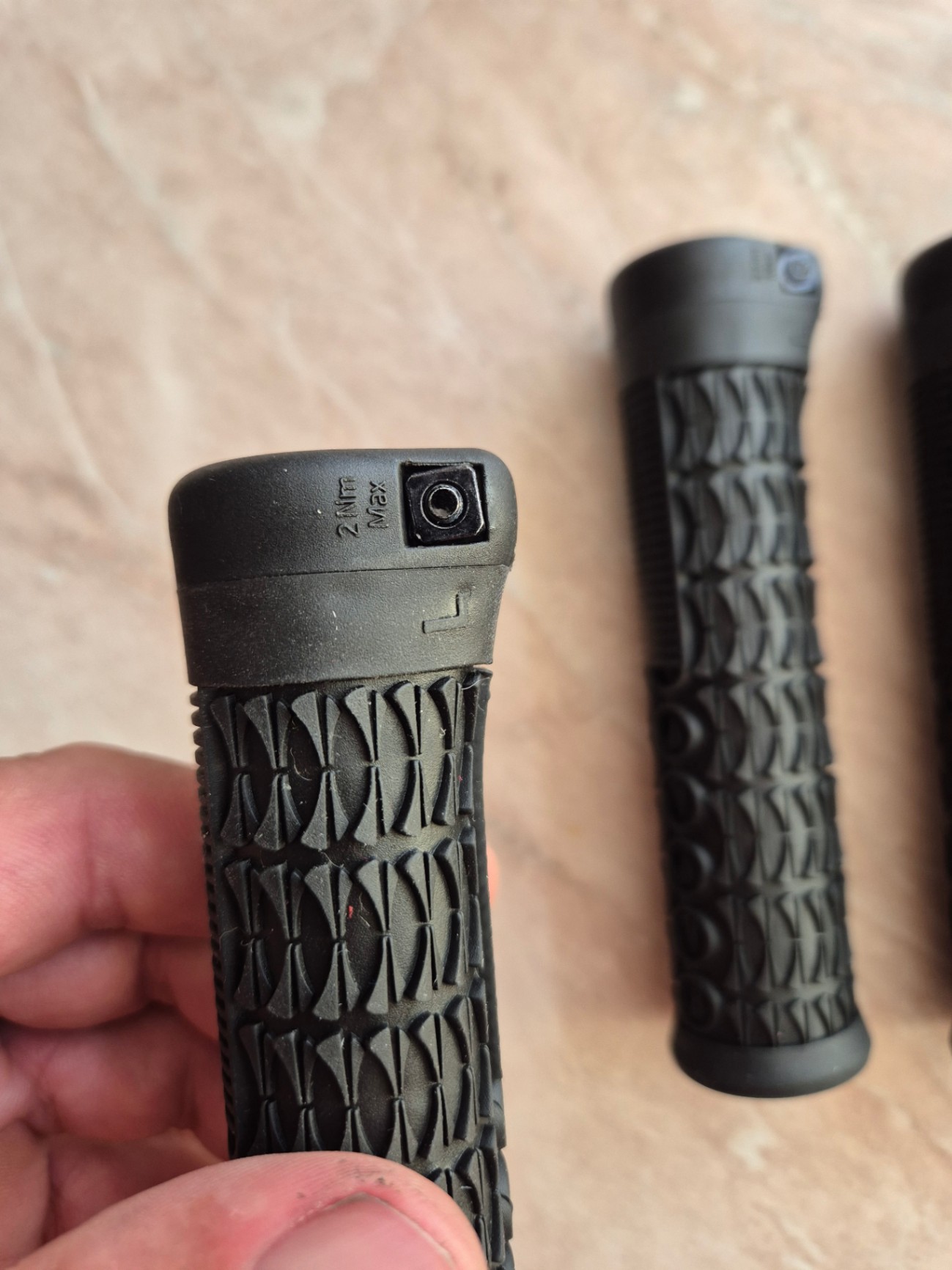 SDG SDG THRICE 33 Lock On DH Enduro view 2