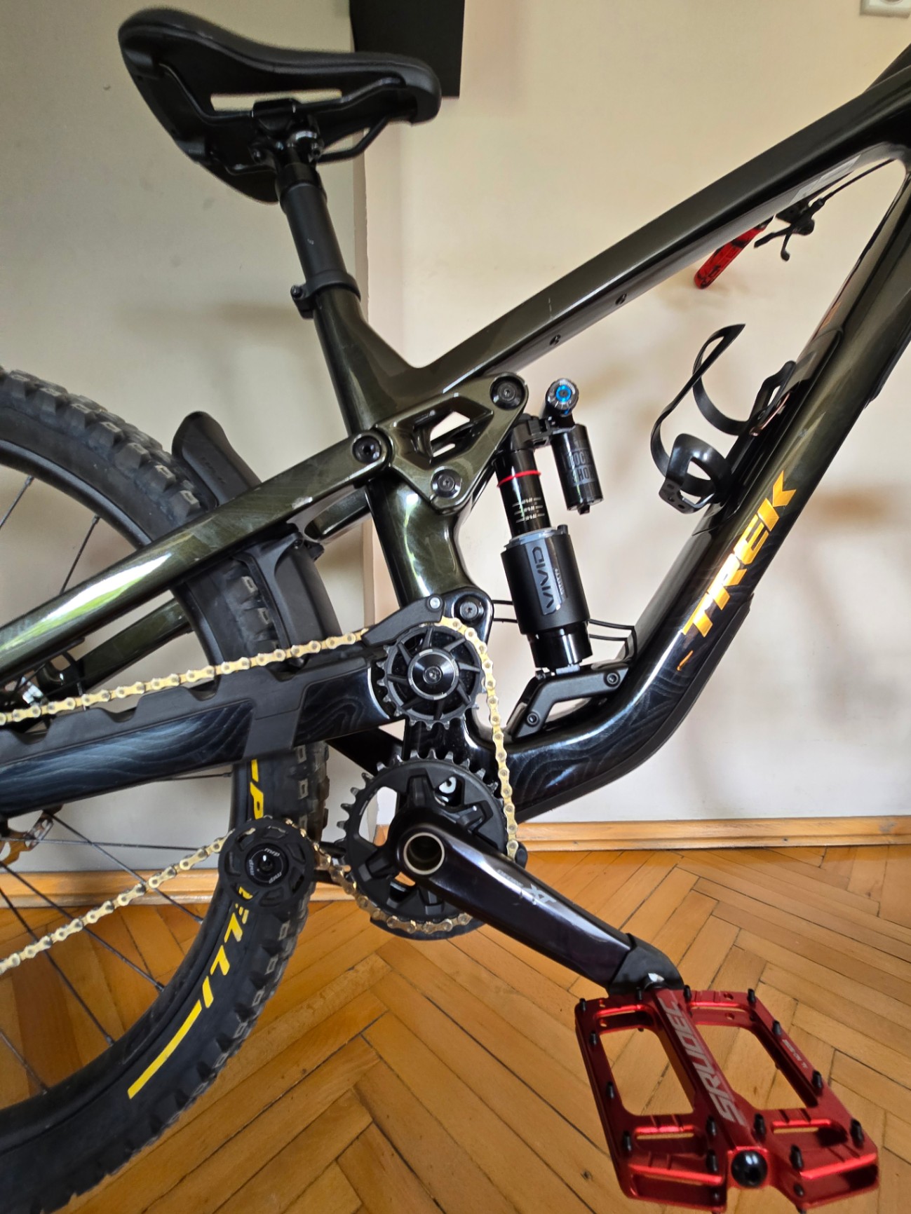 Trek Slash 9.8 XT view 5