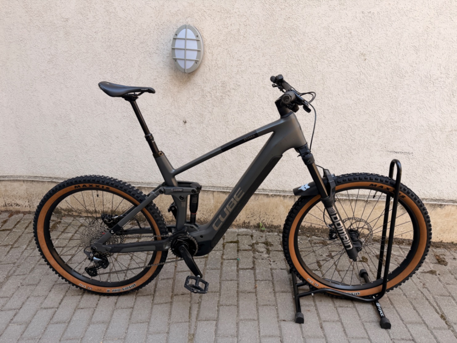 Cube stereo hybrid 160 HPC Race 750