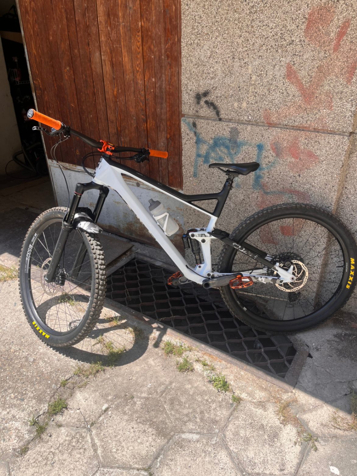 Bike view 3
