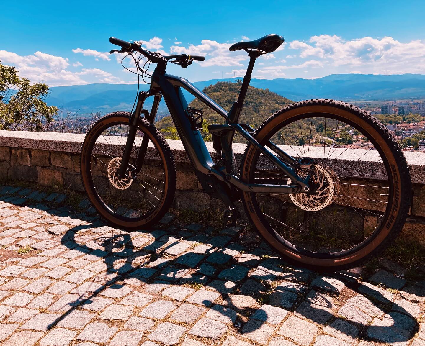 Cube Stereo Hybrid 140 HPC Race 625