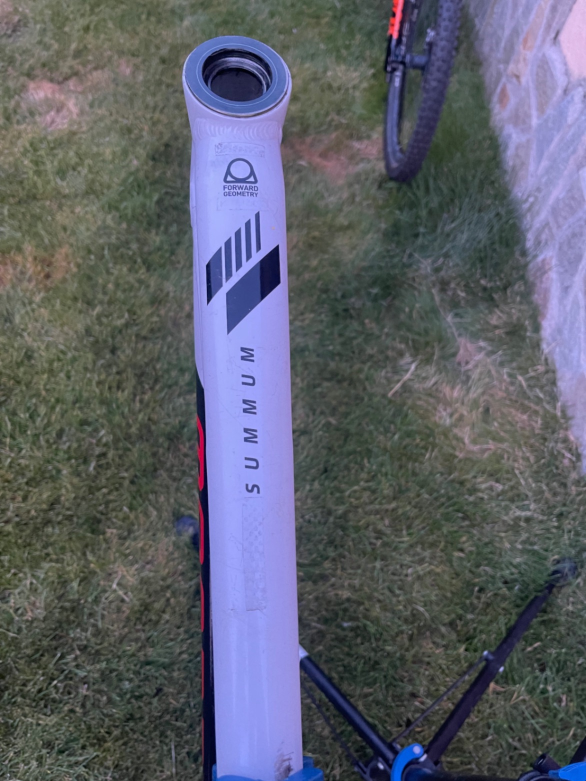 Mondraker Summum R view 4