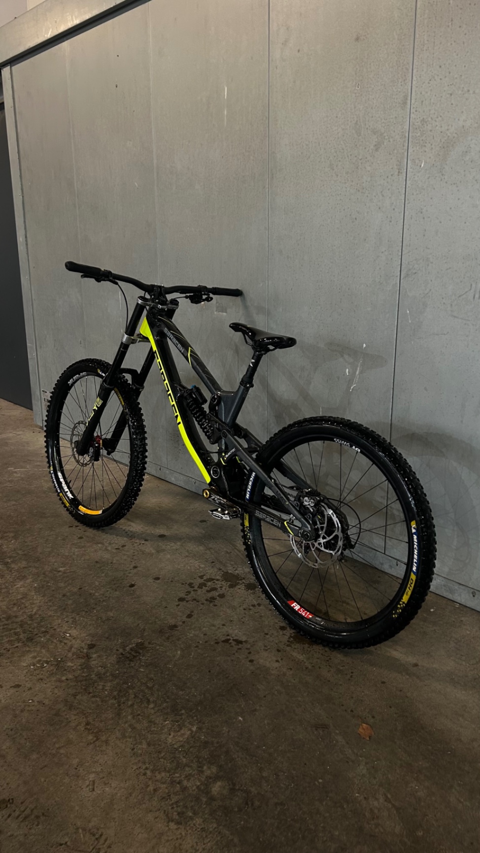 Saracen Myst pro
