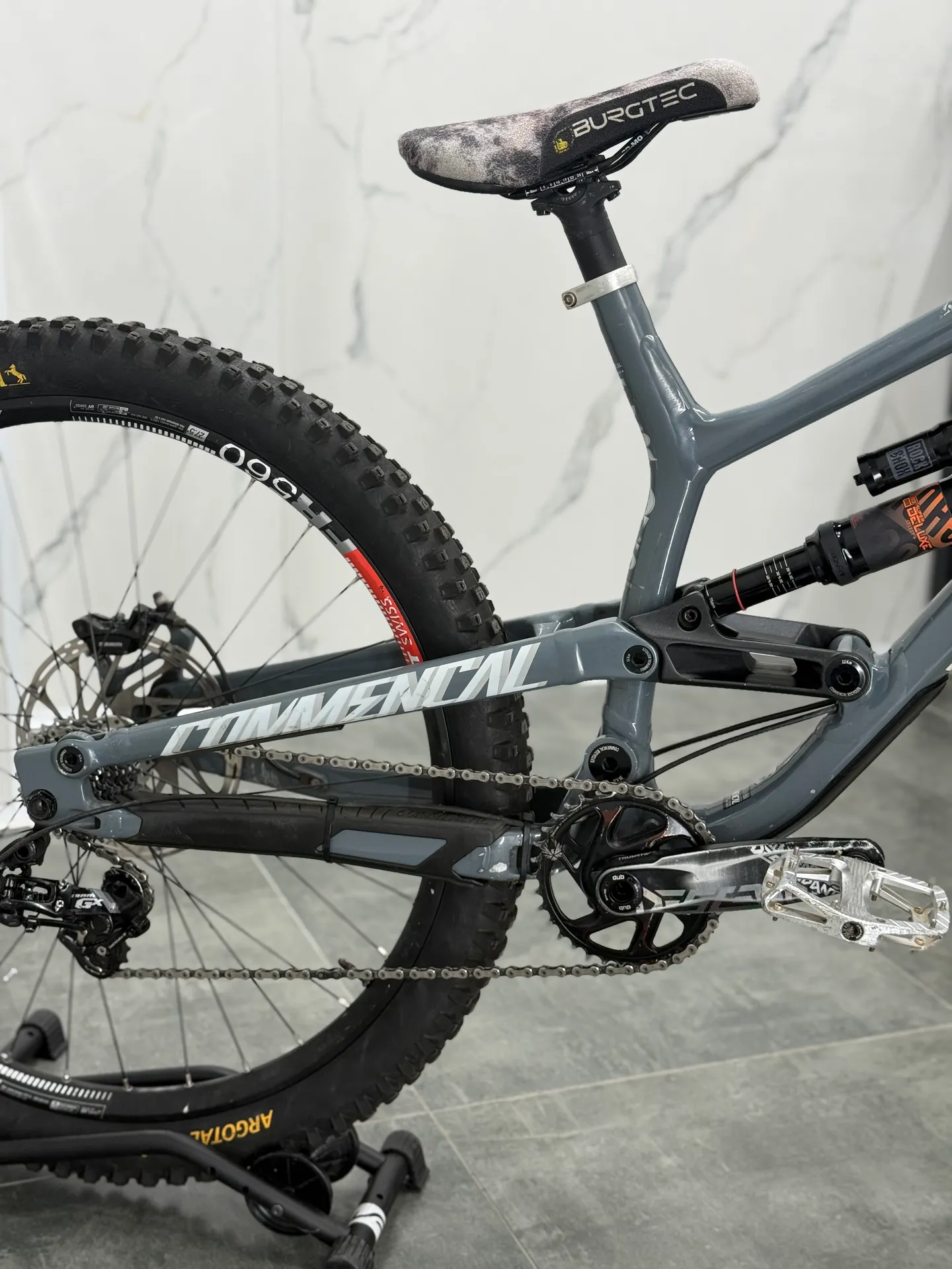 Commencal Furious Essential view 9