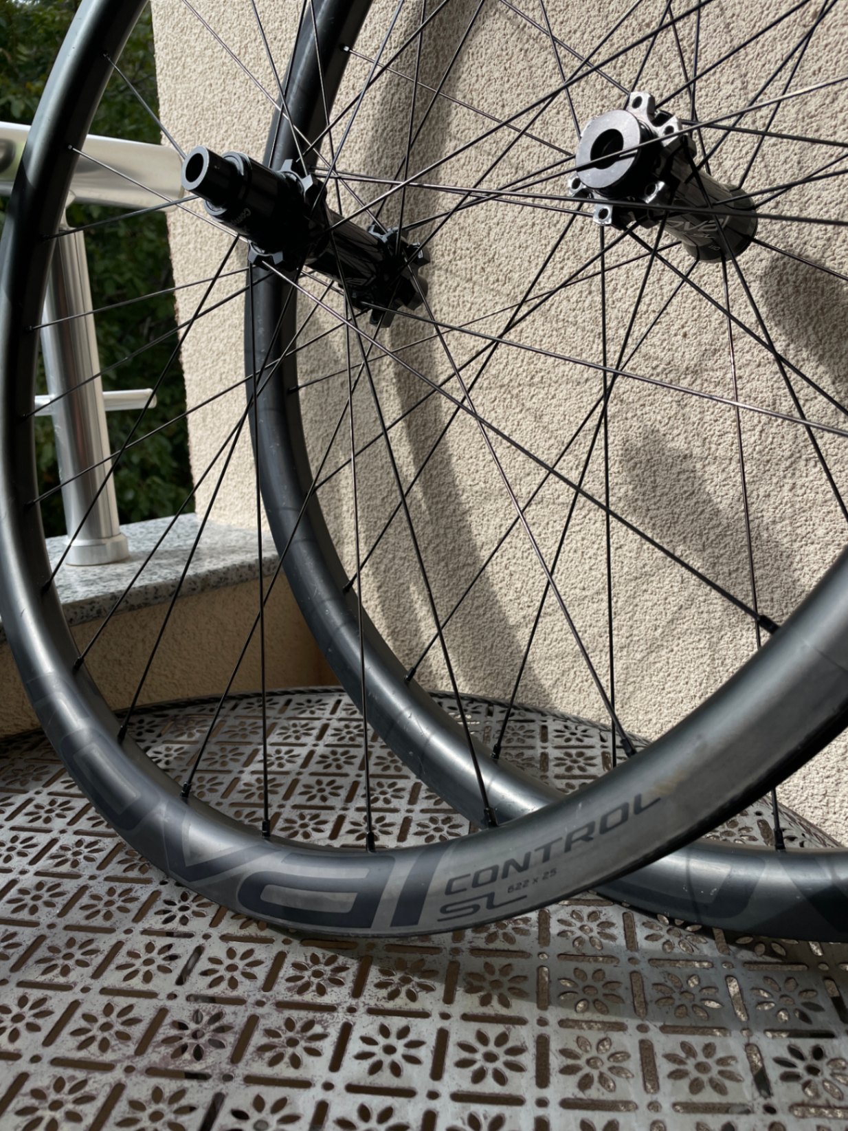 Specialized Roval Control SL Carbon 29 148 - 1400g view 11