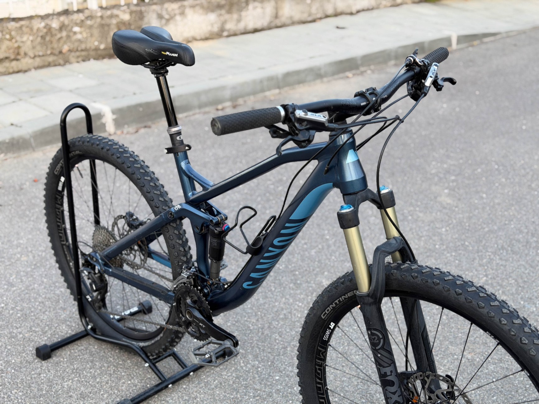 Canyon Nerve AL 8.0 view 3