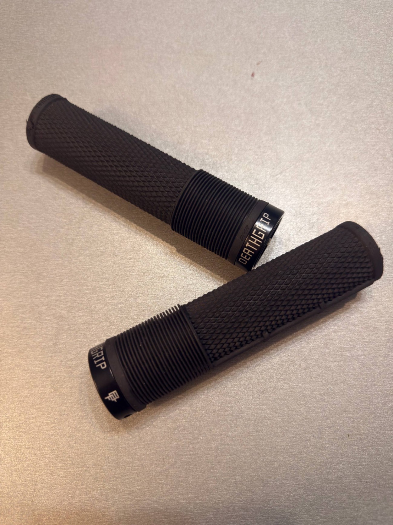 DMR Brendog Death Grip Lock-On Grips - thick Грипове view 2