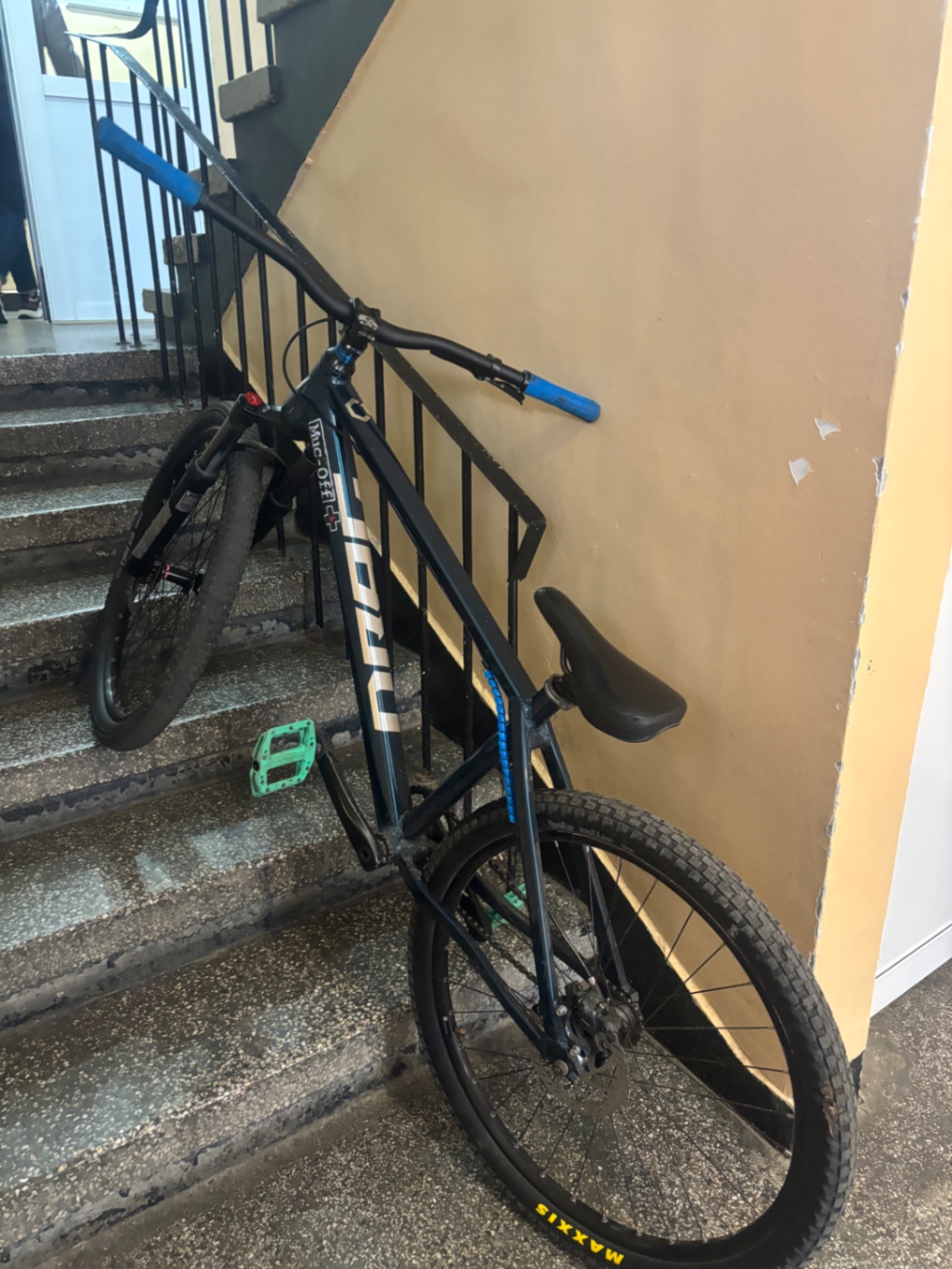 Bike view 3