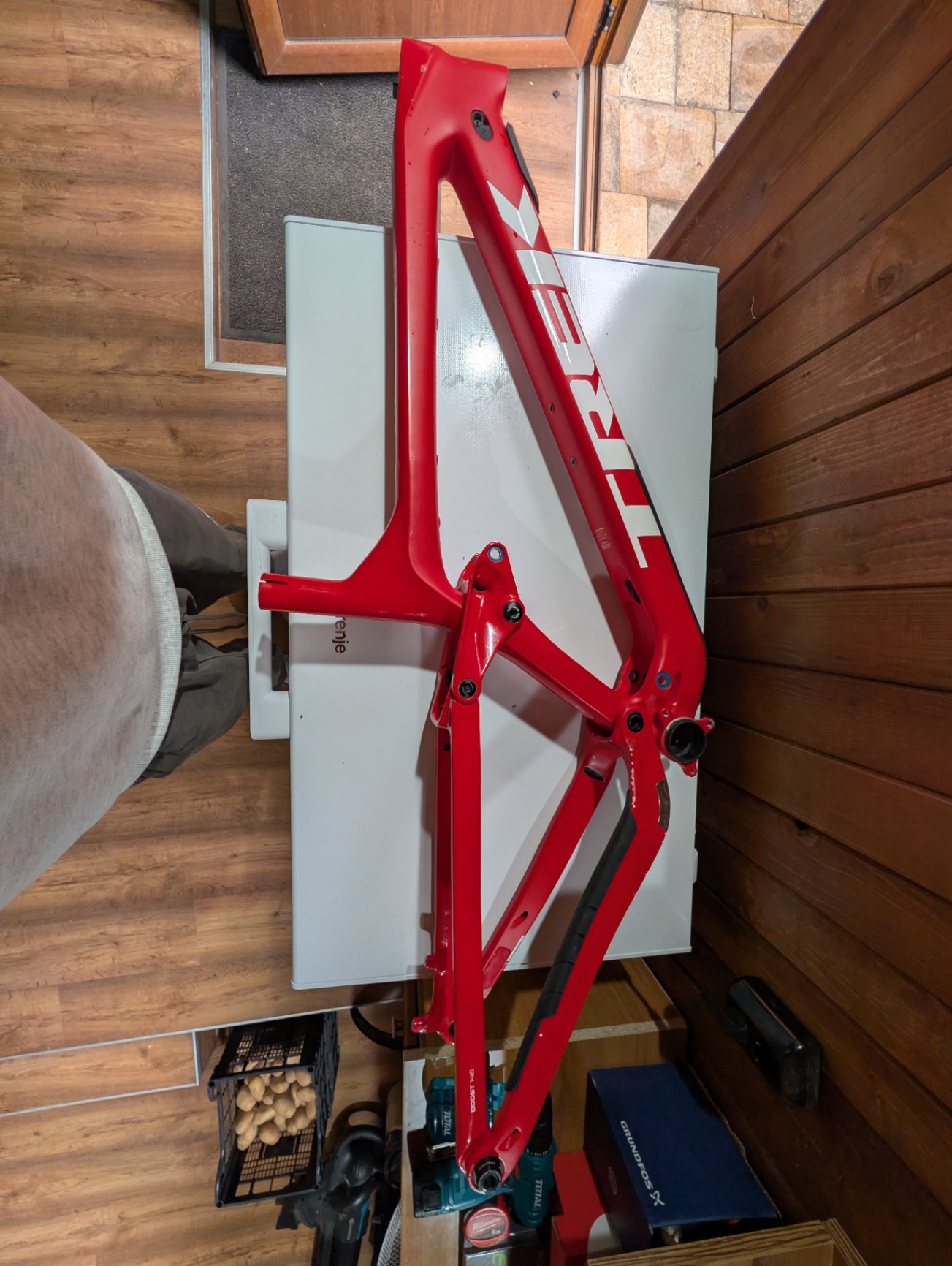 Trek Slash view 3