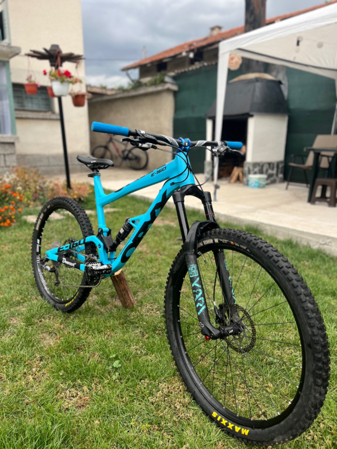 ORYX Cycles E-160